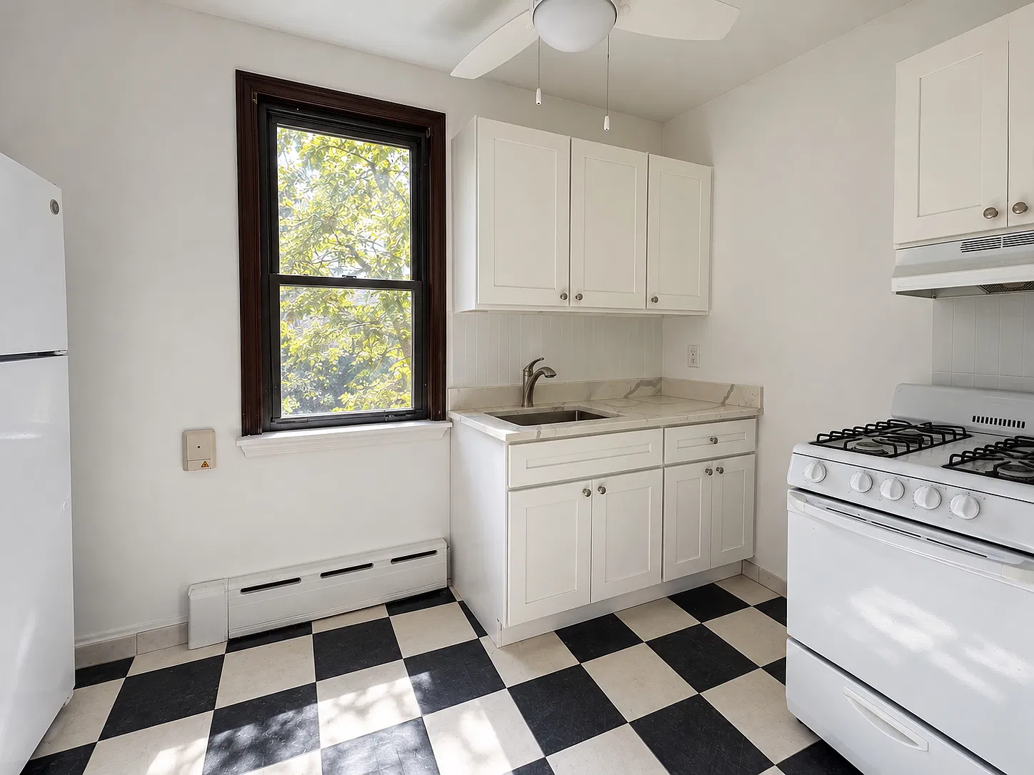 778 Metropolitan Avenue — Photo 4