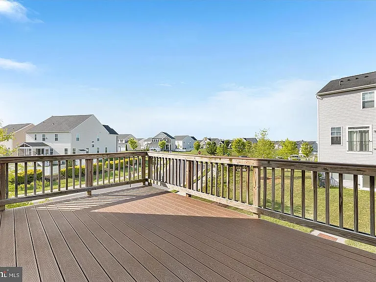 109 Splendor Garden Way — Photo 28