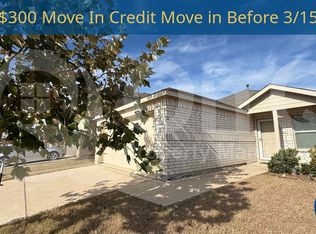 14065 Haggerston Dr, Pilot Point, TX 76258