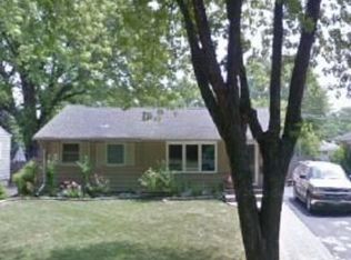 115 N Ridgemoor Ave, Mundelein, IL 60060