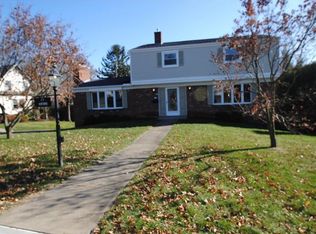 17 Oxford Rd, Pittsburgh, PA 15202