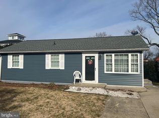 3906 29th St, Chesapeake Beach, MD 20732