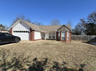 126 Locust Dr, Greenwood, AR 72936