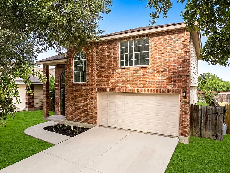 4902 Crestwood Hill Dr — Photo 46