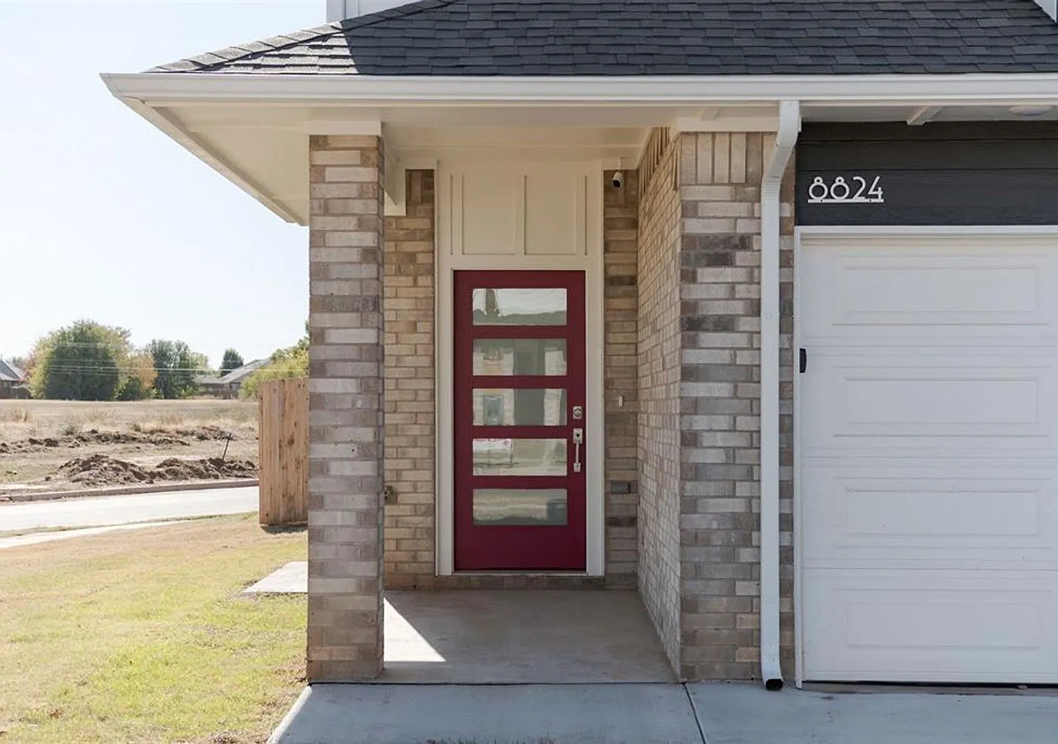Luxury 3 Bedroom 2.5 Bathroom Duplex in Piedmont Schools with a 2 car garage (Neighborhood Park) — Photo 3
