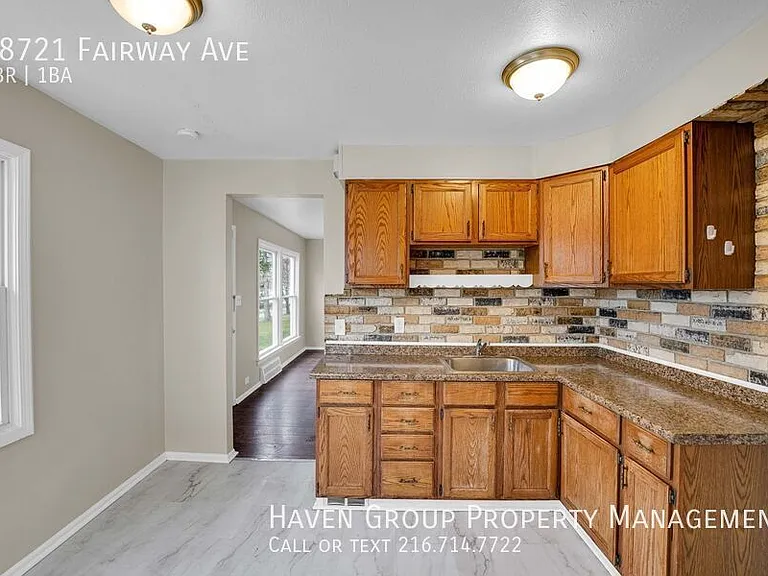 18721 Fairway Ave — Photo 7