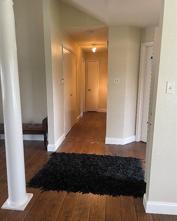 1st image of 701 Ironwood Dr
