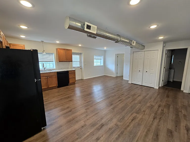 904 W Welsh St #A — Photo 4