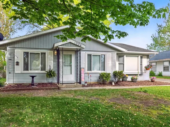 1524 Mac Pherson Dr, New Haven, IN 46774