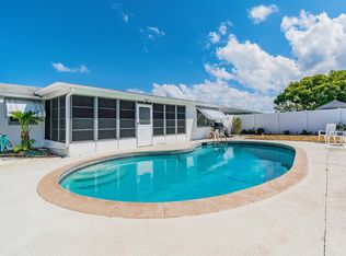 3242 Eisenhower Dr, Holiday, FL 34691