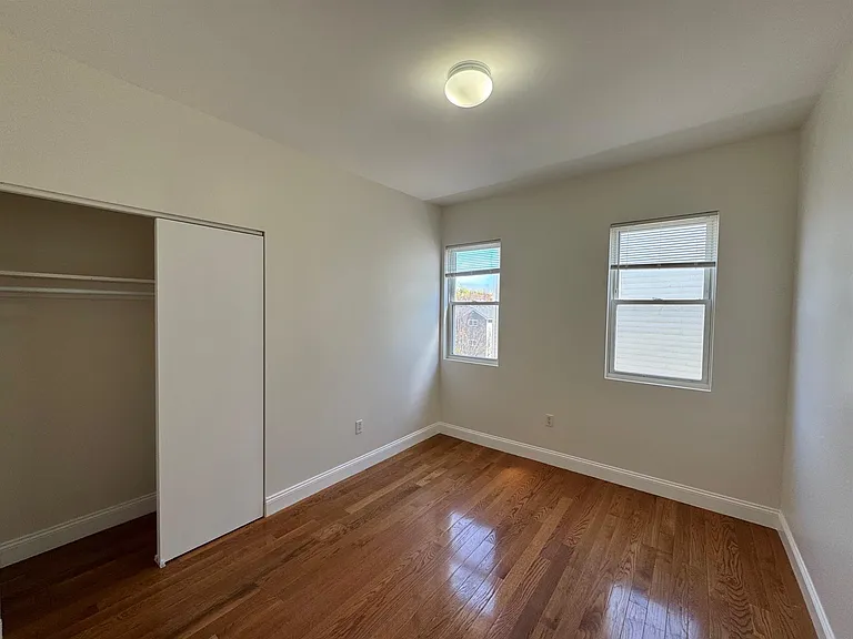 356 Somerville Ave — Photo 10