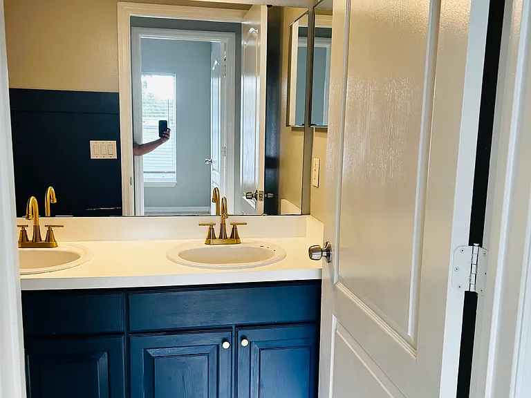 7933 Rex Hill Trl — Photo 26