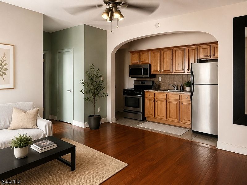 1st image of 5 Pomona Ave #4A