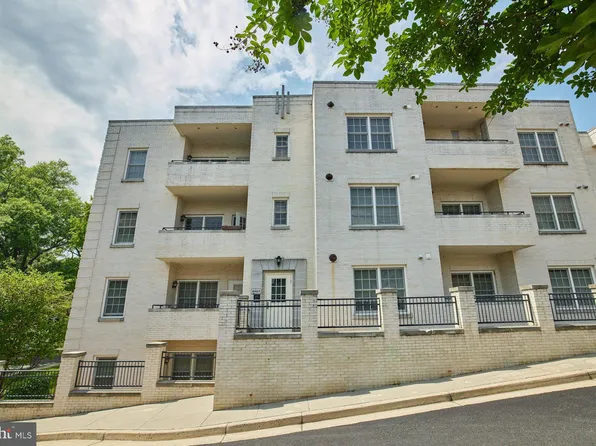 229 N Thomas St Unit 102, Arlington, VA 22203