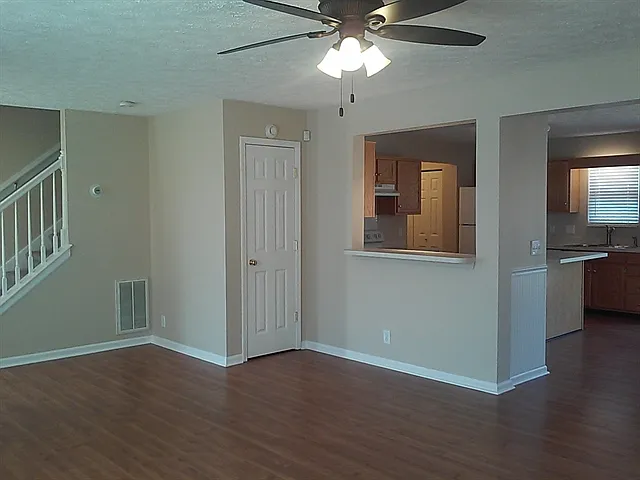 2004 Stanford Village Dr — Photo 5