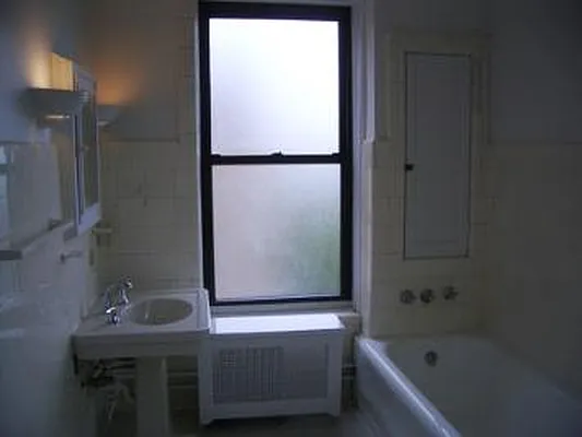 Rented by Corcoran | media 24