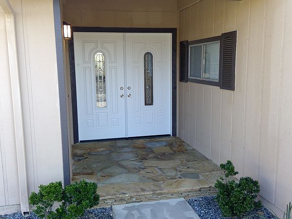 4th image of 2504 W Beech Ave