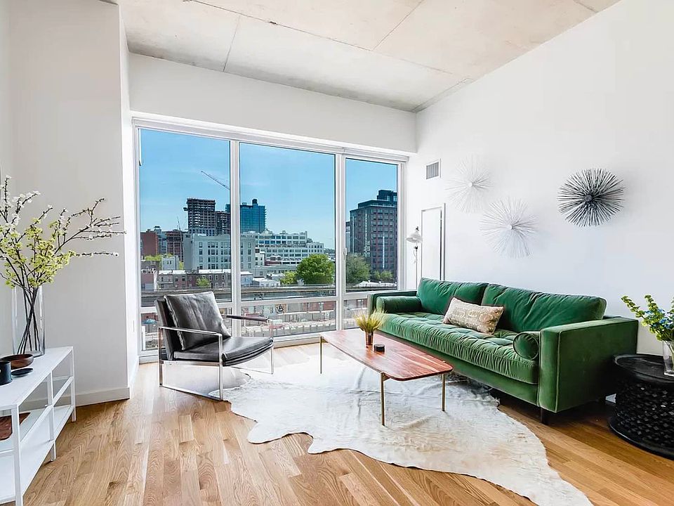 1st image of 22-22 Jackson Ave #1107