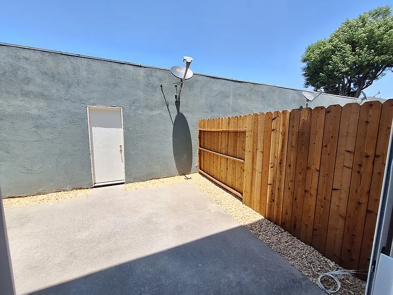 7152 Santa Inez Cir — Photo 32