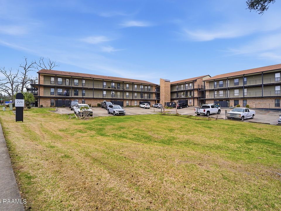 1st image of 701 S College Rd APT 307