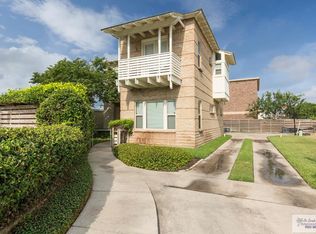 524 Wildrose Ln, Brownsville, TX 78520