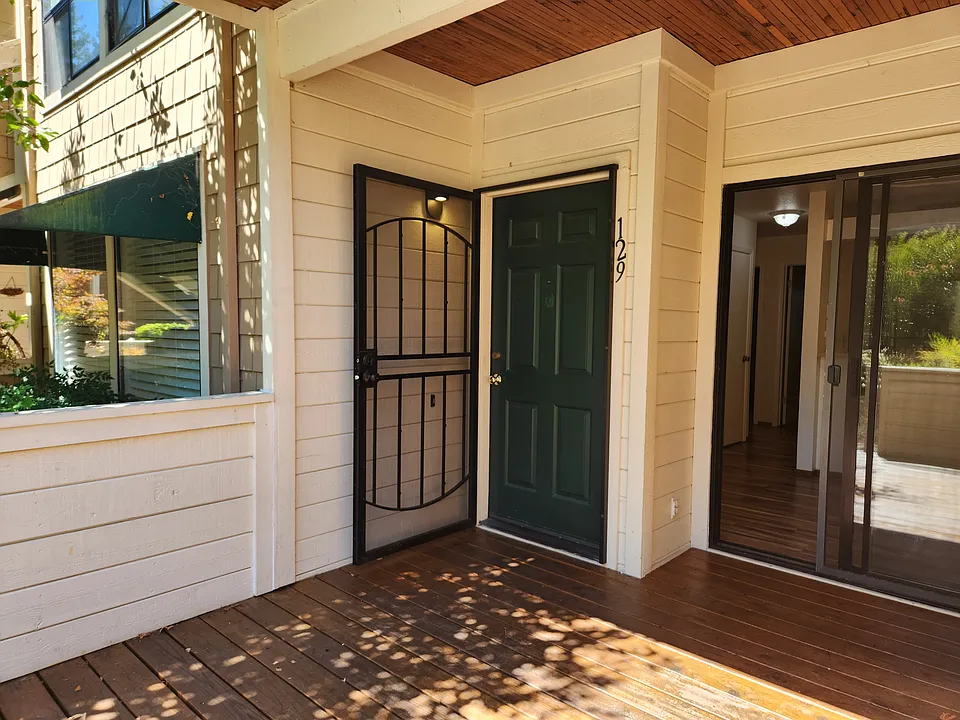 901 Russell Ave #129