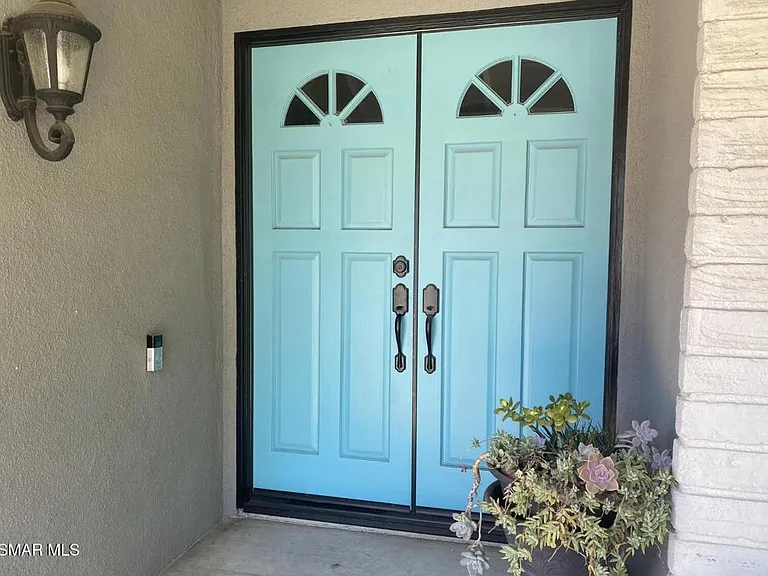 4502 Wolsey Ct — Photo 2