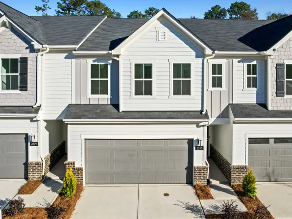 2033 Bayou Trace Dr, Charlotte, NC 28262