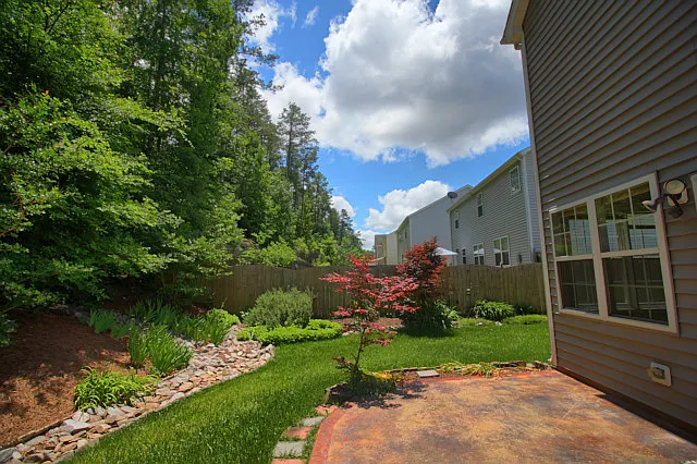1911 Cedar Grove Dr — Photo 16