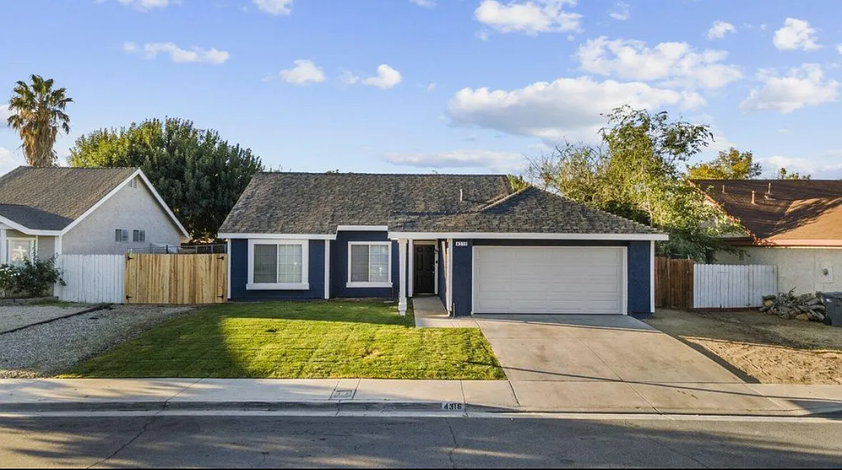 3 bed, 1220 sqft, $3,150 — Photo 1