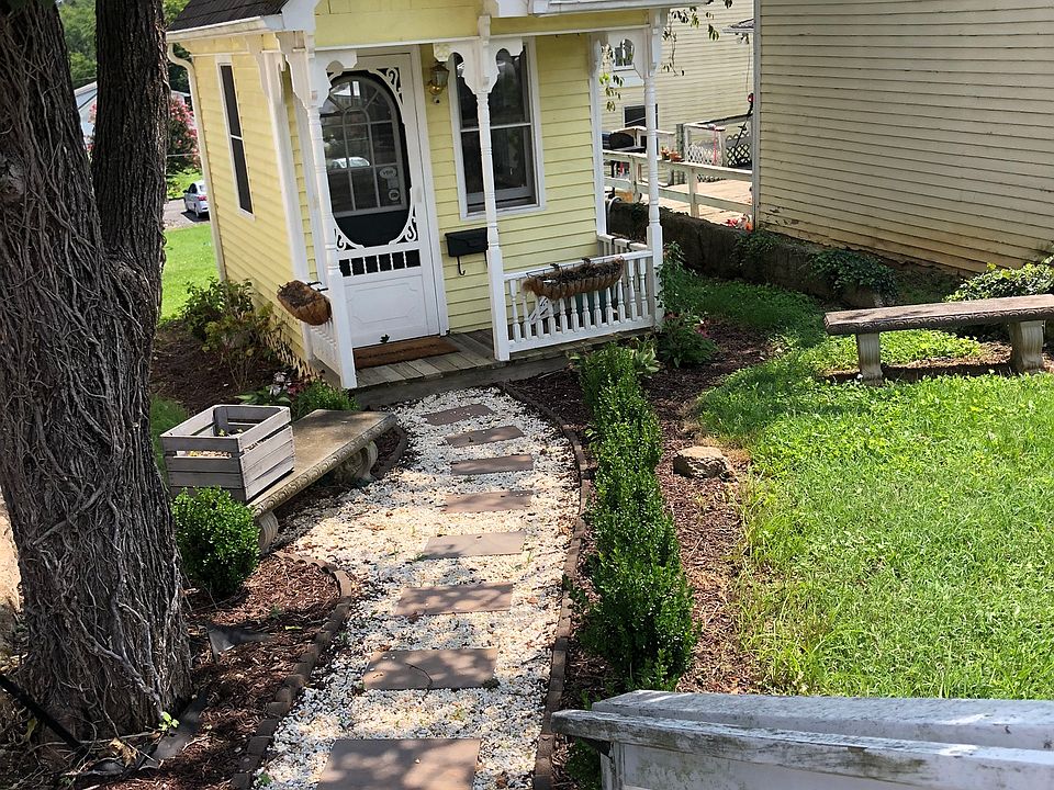 2nd image of 26 S Roanoke St