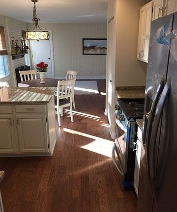 5th image of 584 Cortland Dr