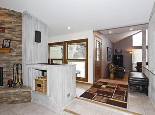 14 Norbert Dr, Hawthorn Woods, IL