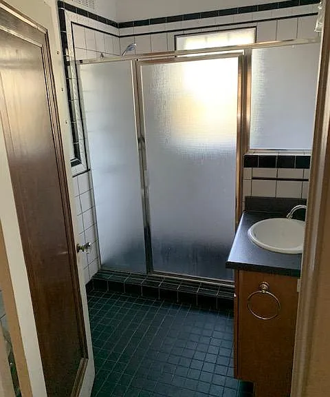 Bath with Shower