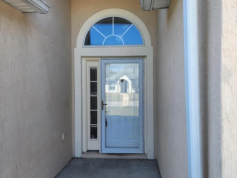 5940 Wentworth Cir S — Photo 3