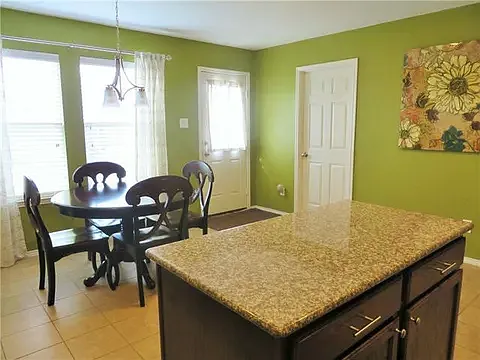 12947 Michelle Dr — Photo 3