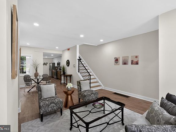 3rd image of 411 N 50th St