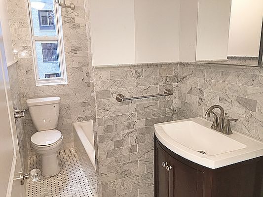 5th image of 5 W 86th St APT 5C