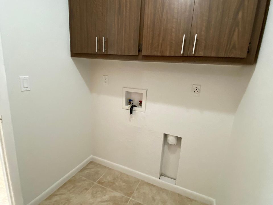 Washer and dryer hookups.