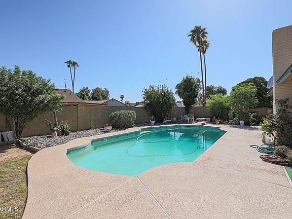 5th image of 4613 W Cochise Dr