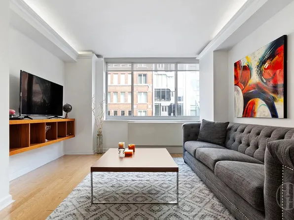 520 W 23rd St Floor 4, New York, NY 10011