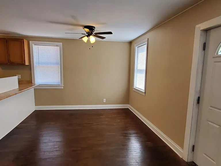 701 Court St — Photo 5