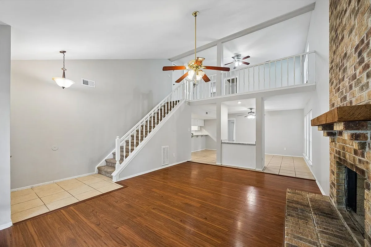Building Photo - 2 Goldthread Ct