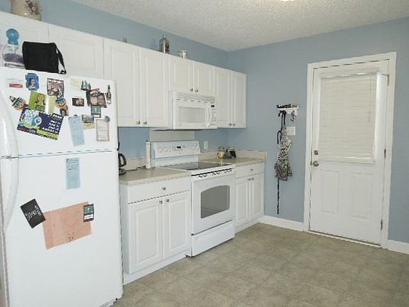 5th image of 627 S Serena Hills Dr