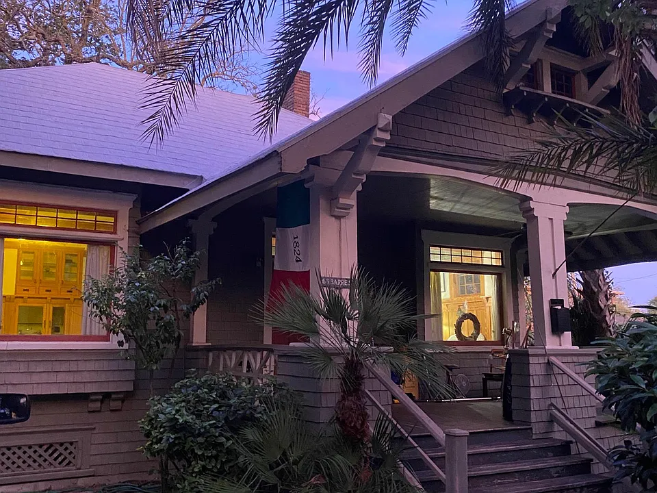 66 Barre St