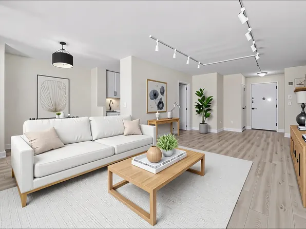 555 Kappock Street image 5 of 24