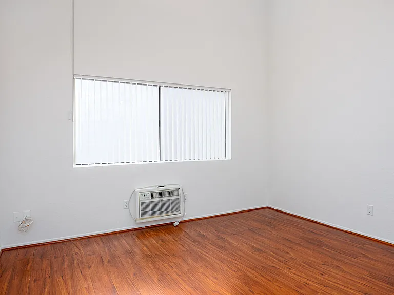 Reno Apartments — Photo 14