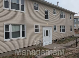 410 23rd St APT 2, Bettendorf, IA 52722