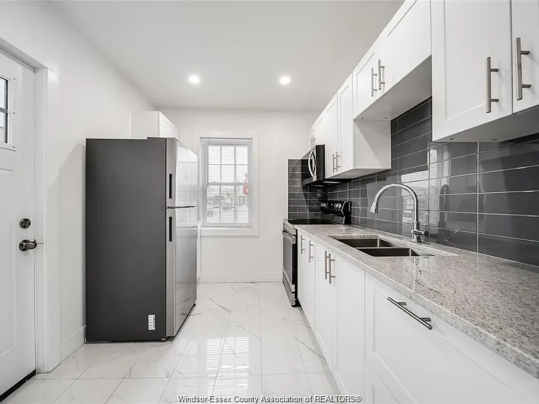 1691 Dougall Ave — Photo 5