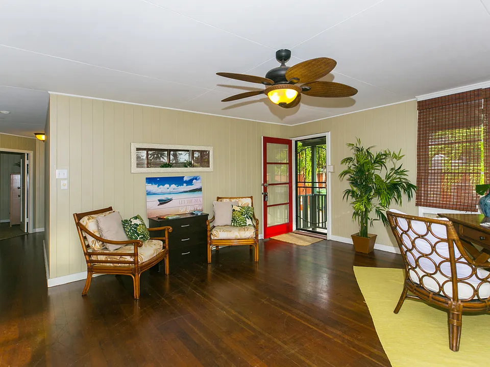 307 Wanaao Rd #1